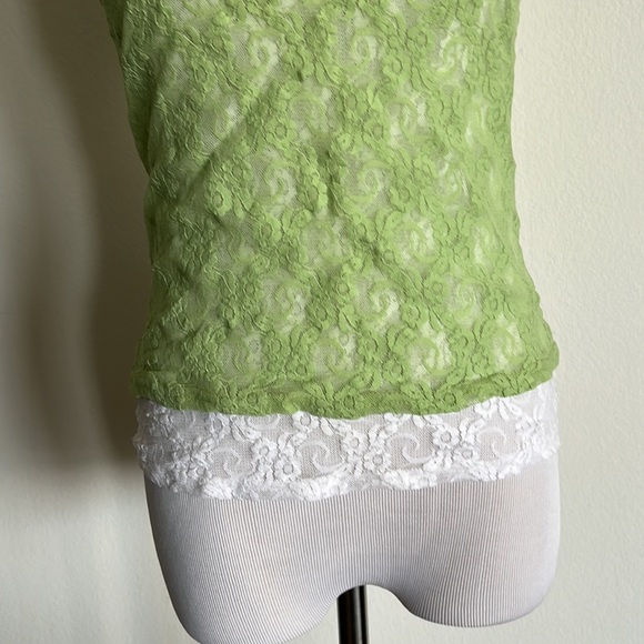 Woman’s green white tank top size medium only hearts - Picture 3 of 6